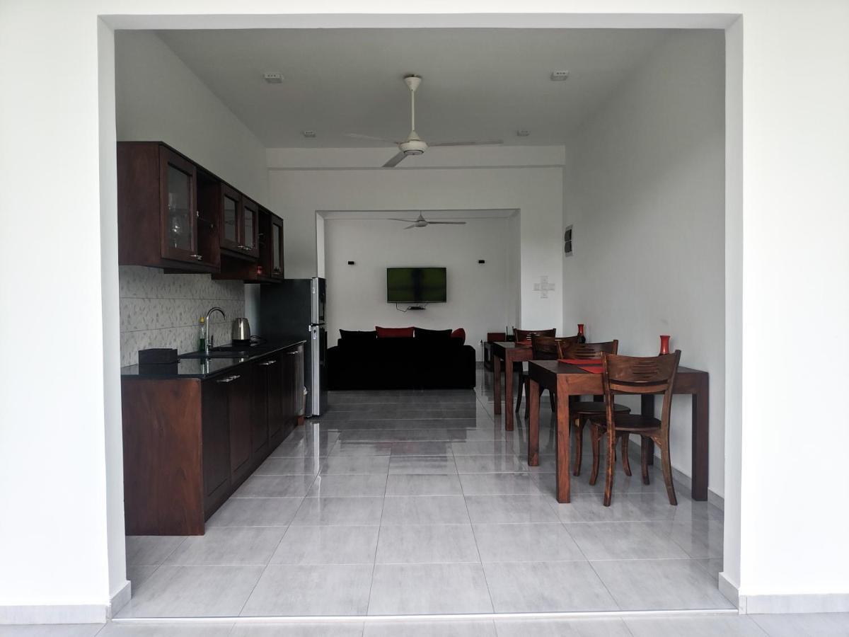 Villa Red Pool Hikkaduwa Exterior foto