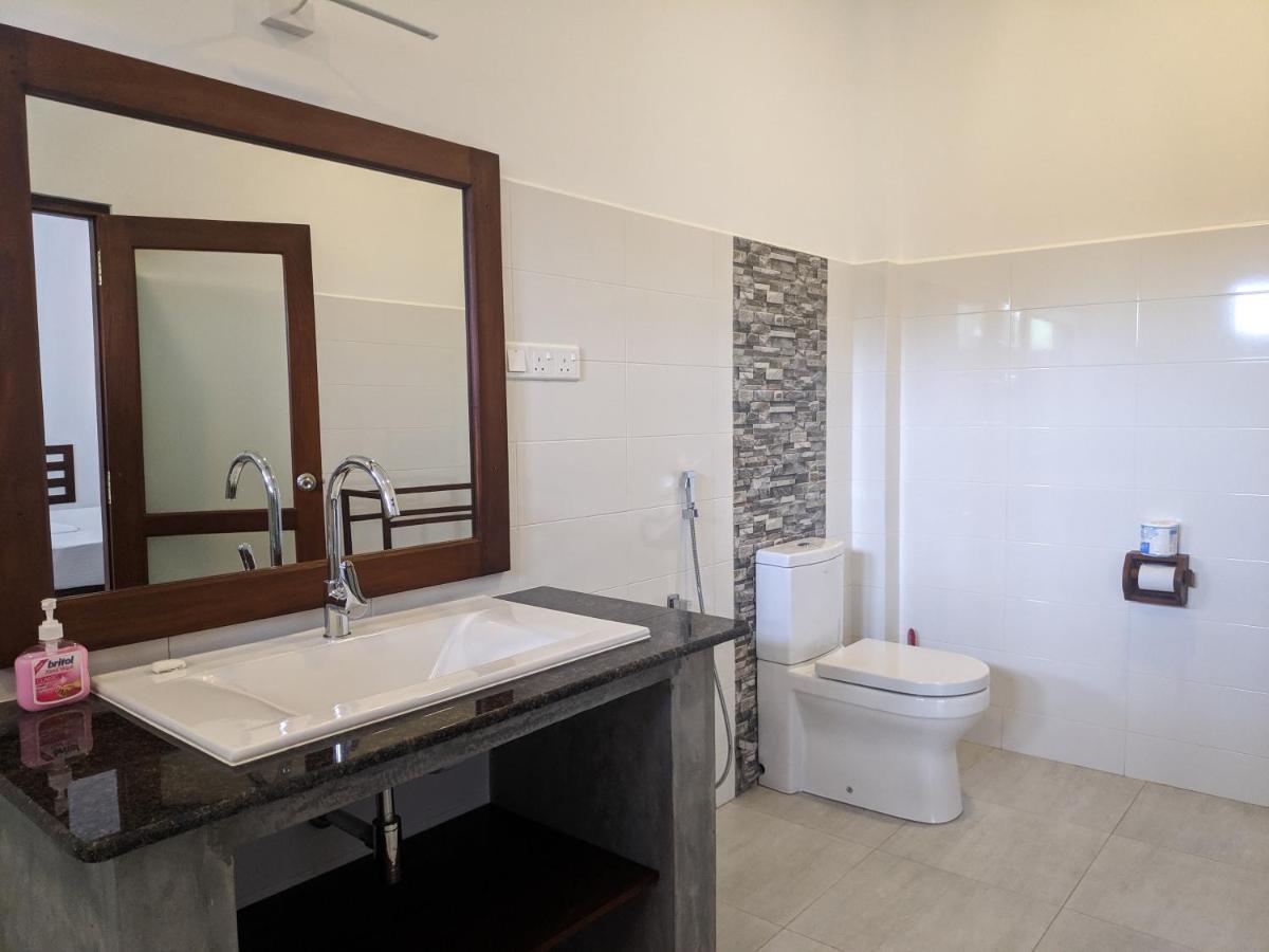 Villa Red Pool Hikkaduwa Exterior foto